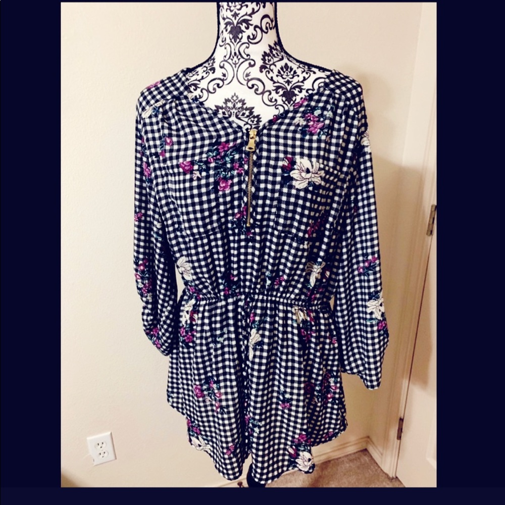 Floral dress With gold zipper